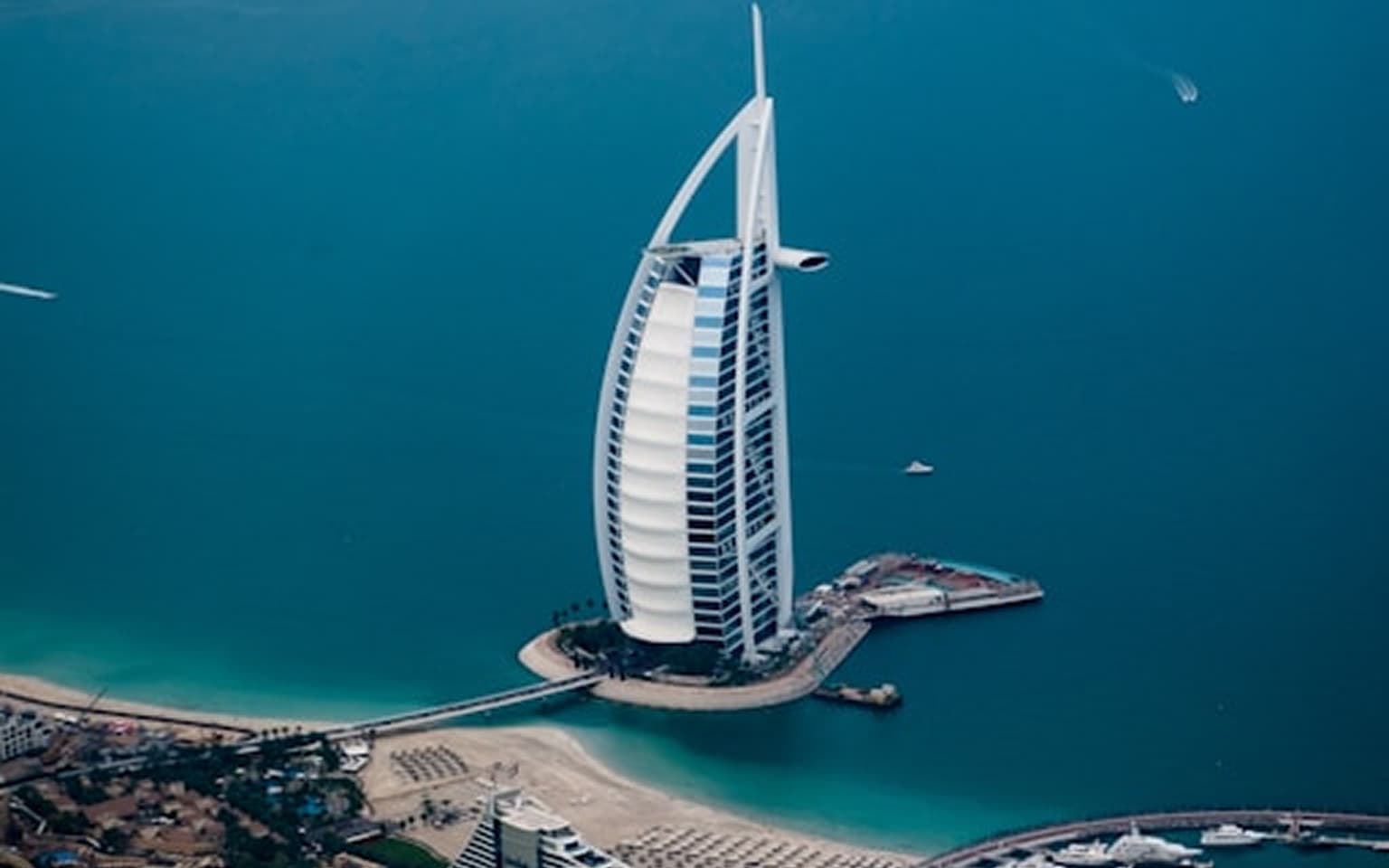A Luxury Dubai Tour Filled with SAJDA
